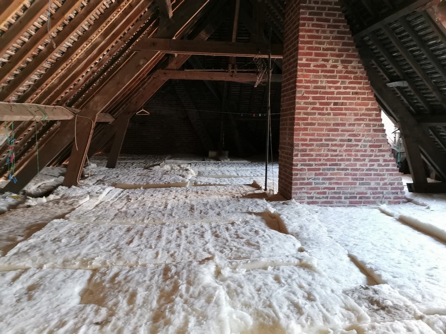 PROCHE AMIENS – ISOLATION THERMIQUE PAR L’INTERIEUR D’UN GRENIER